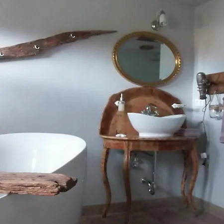 Reetdachhaus Muschelschuppser * Niesgrau